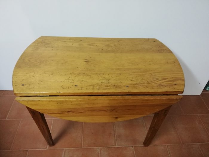 mesa,baja,pino,restaurada,madera,antigua.-antiguedadesymueblesasenocalderon.
